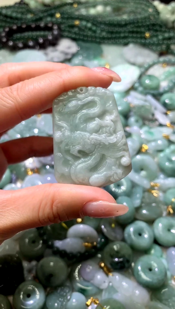 吊坠(不含链)未镶嵌翡翠1