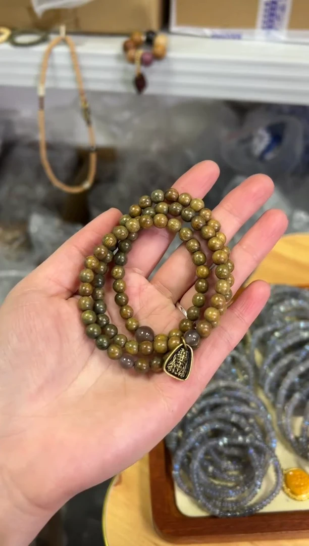 【闪购商品】维腊木（绿檀）手串未镶嵌绿檀木扎基款多圈手链[060]