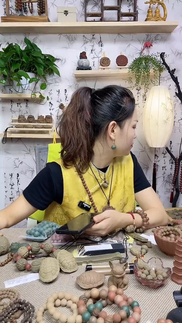 泥塑清心避暑大蝴蝶