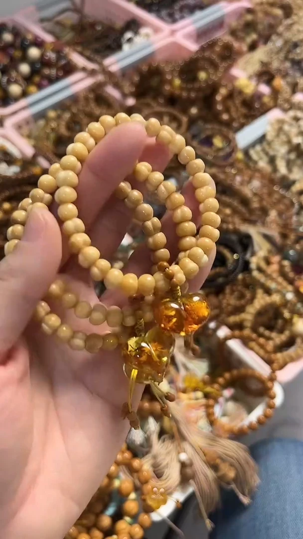 手串琥珀未镶嵌龙脊屁桃搭配琥珀屁桃手串