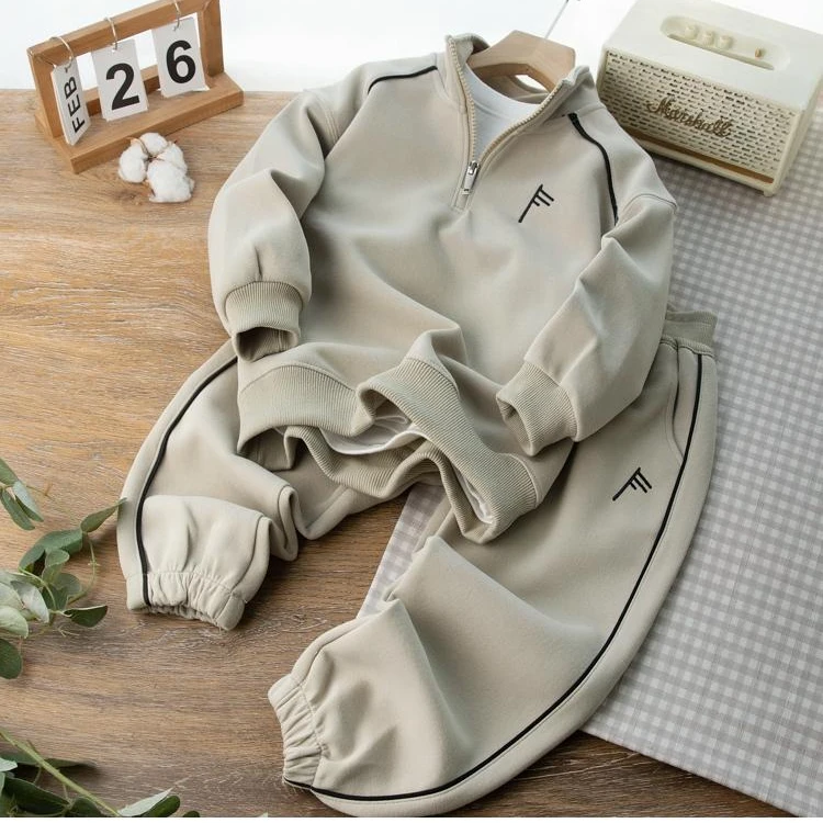 休闲风休闲秋季男洋气运动套装春秋秋款立领卫衣女童长袖秋装