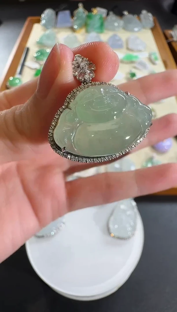 【闪购商品】翡翠吊坠(不含链)18K金镶嵌【源头工厂】钻石镶嵌