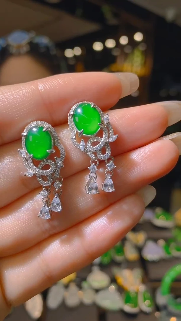 【闪购商品】翡翠耳饰银S925镶嵌070（多样性发货）