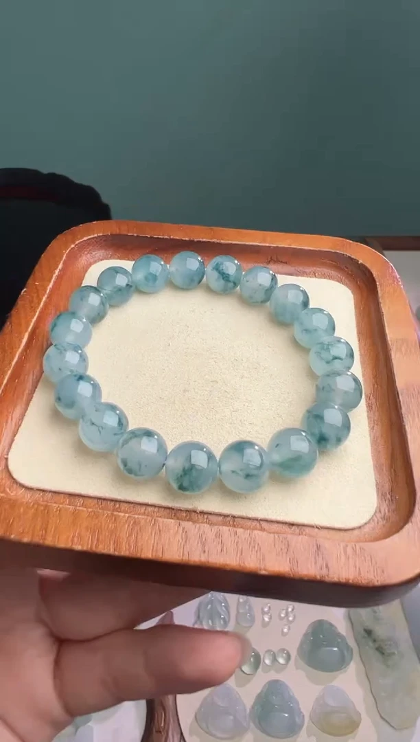 未镶嵌定制翡翠冰飘花手串