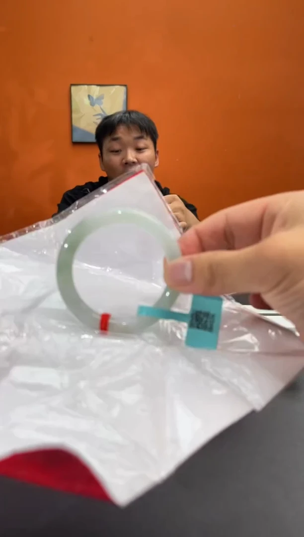 未镶嵌手镯翡翠翡翠手镯