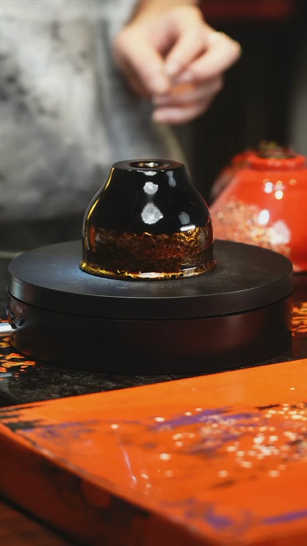 大漆工艺黑金炉式杯