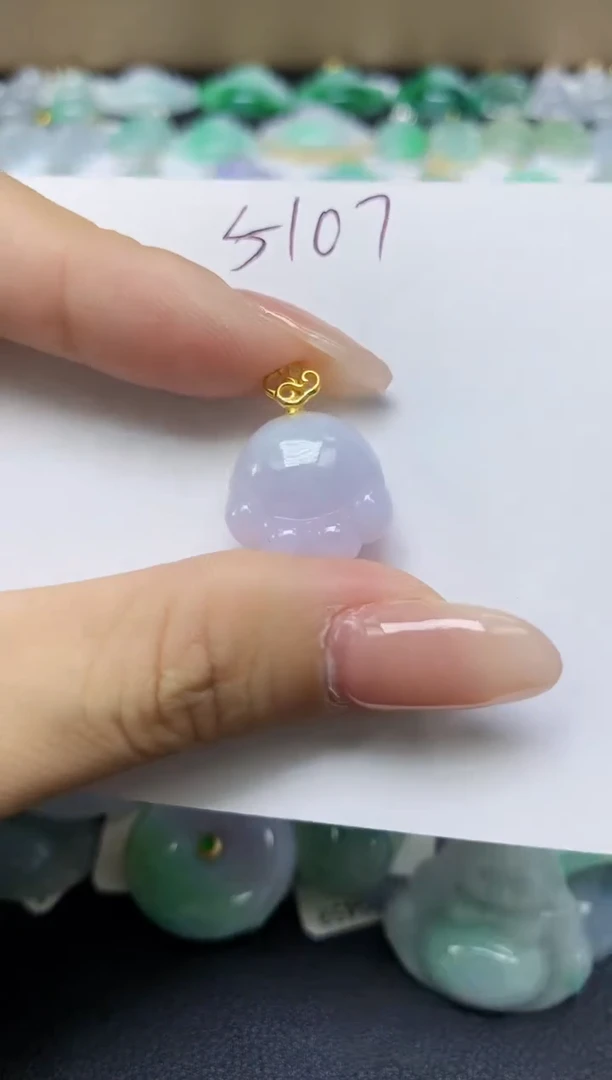 翡翠未镶嵌颈饰天然缅甸翡翠A货