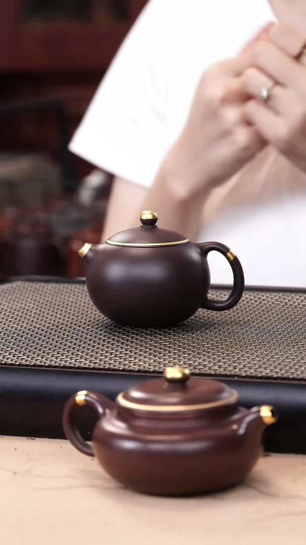 茶壶紫砂四号井茄皮紫泥描金西施130cc