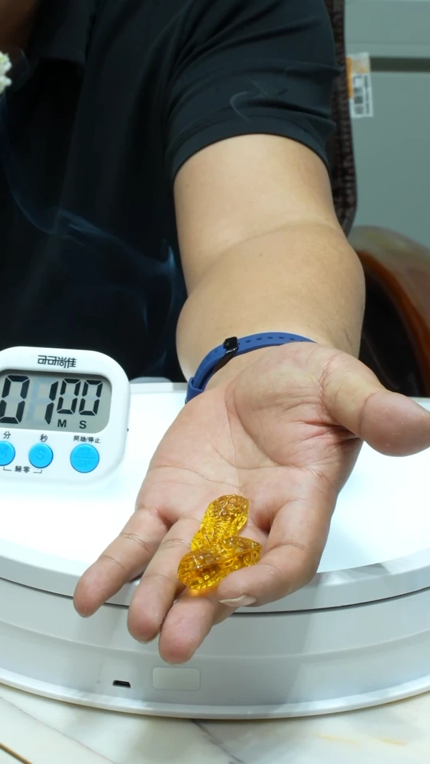 【闪购商品】泥塑古法琉璃花生2颗摆件