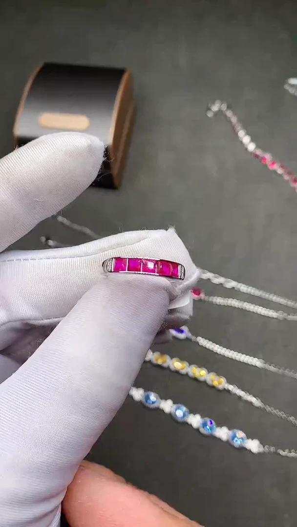 【闪购商品】红宝石戒指银S925镶嵌........