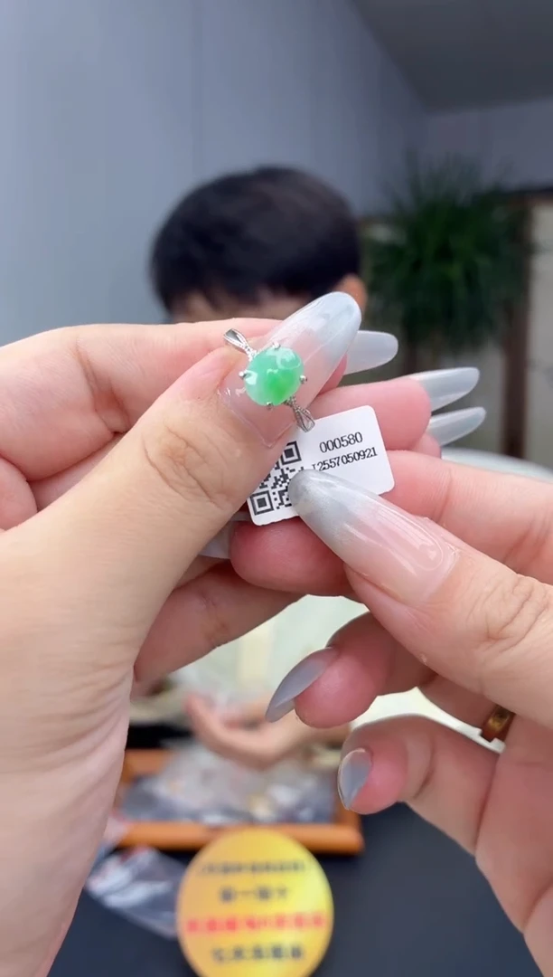 颈饰银S925镶嵌翡翠1111111111111