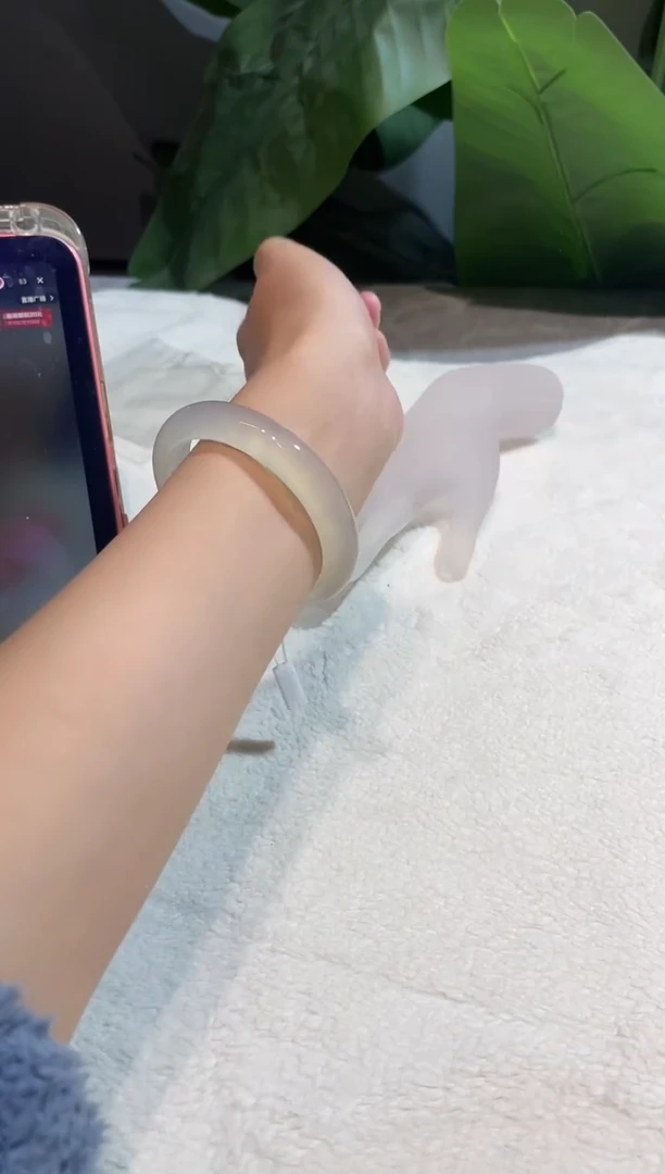 手镯玛瑙/玉髓未镶嵌58.8鉴赏期48小时