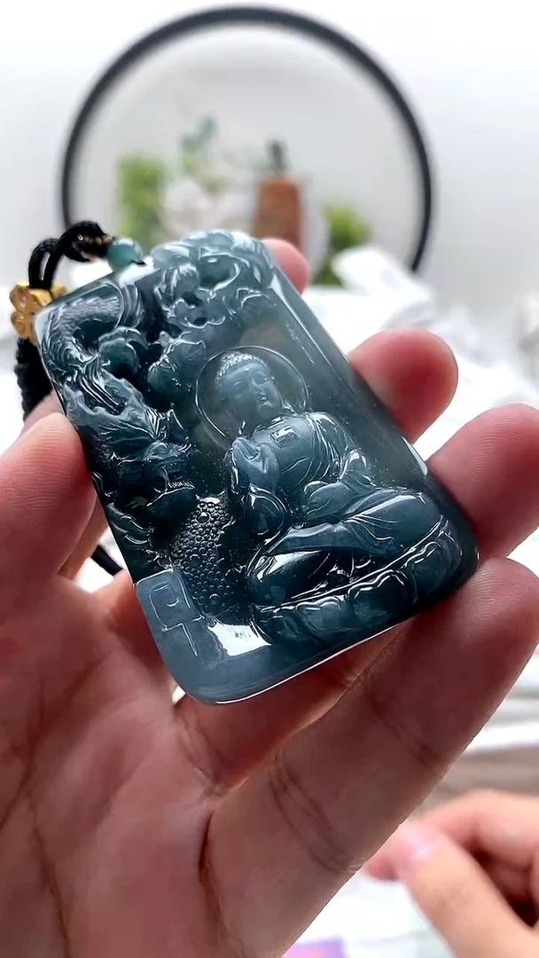 颈饰未镶嵌翡翠阿弥陀佛