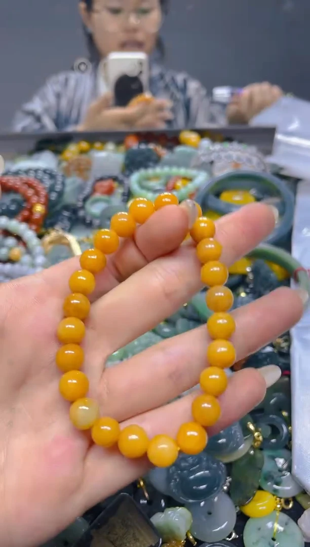 颈饰未镶嵌翡翠8MM/ N /翡翠A货，一件也是批发价