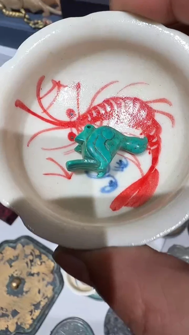 摆件狼****?