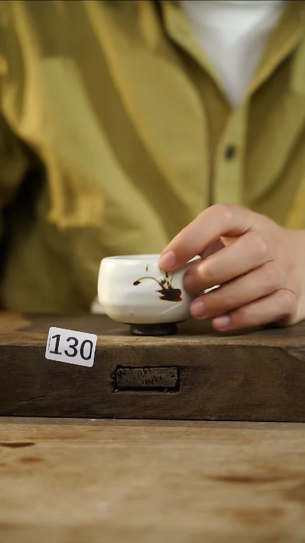 瓷片设计师手作！！！粉引铁绘系列！！！！中号