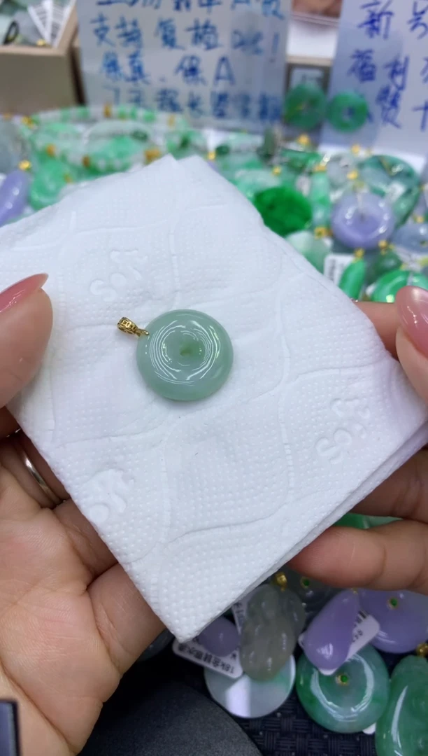 颈饰未镶嵌翡翠天然缅甸A货翡翠