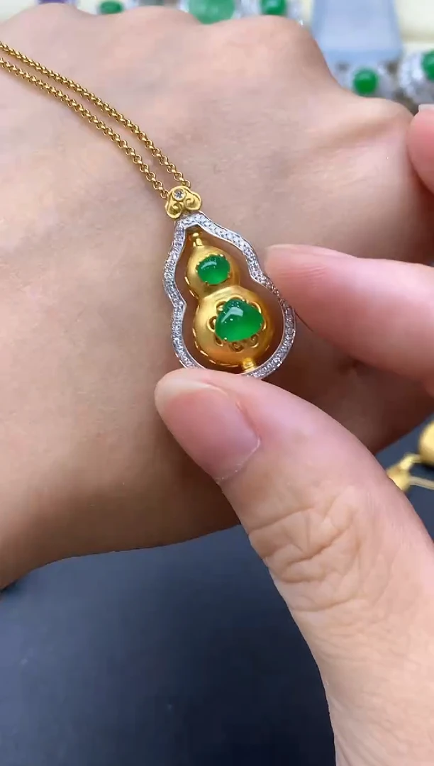 颈饰18K金镶嵌翡翠529-中国好珍宝