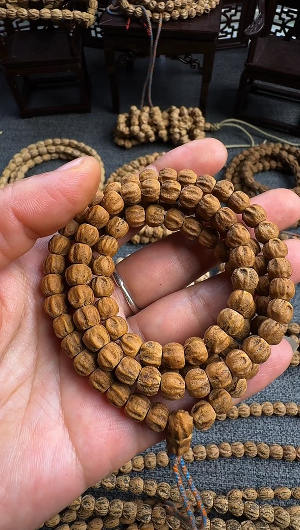 吊坠柏香籽/百香籽姜黄皮尸陀林