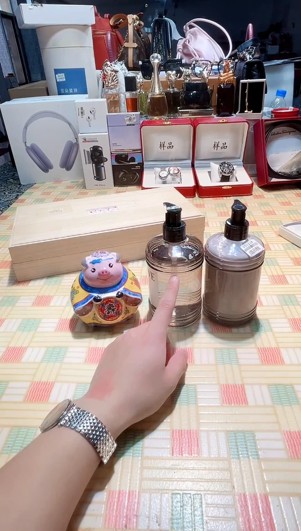 瓷片瓷器 库房到期 全部地板价@@1