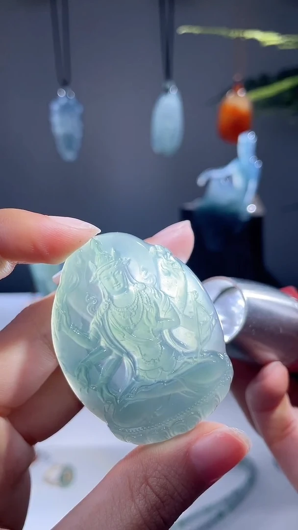 颈饰未镶嵌翡翠千手