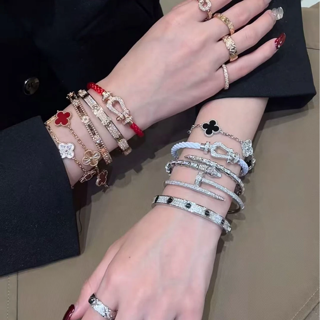 18K金绳结/双T/钉子/万花筒/单T/幻影蝴蝶手镯