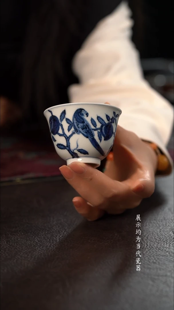 研山琢器鹦鹉大铃铛杯