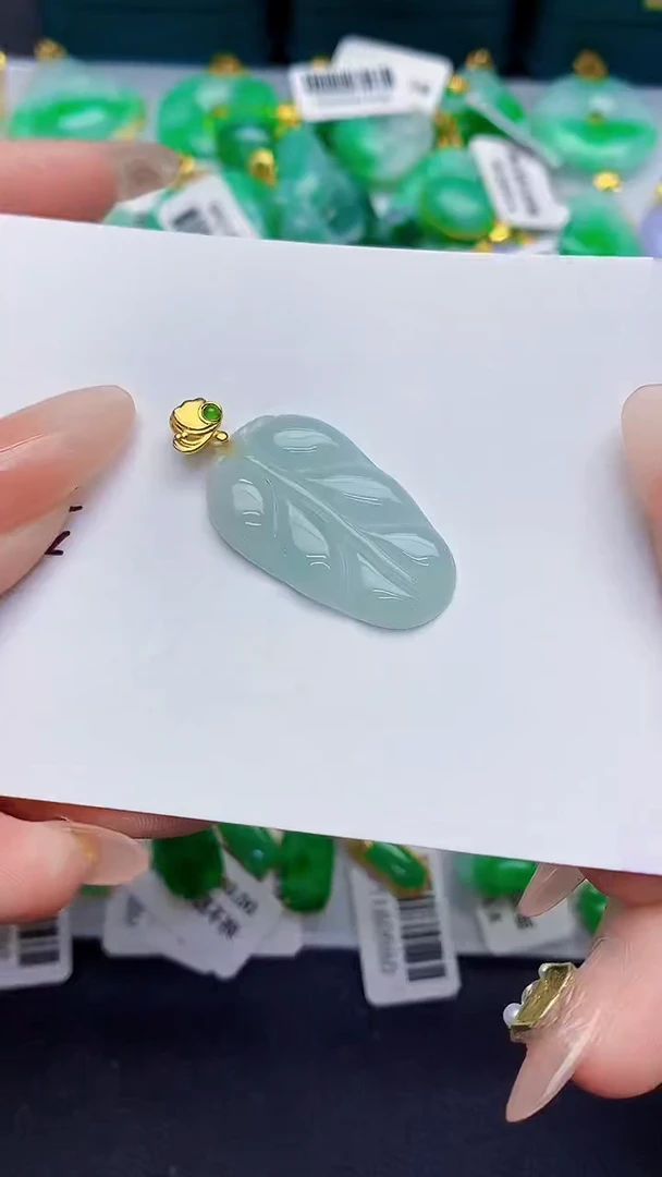 颈饰未镶嵌翡翠缅甸天然翡翠A货