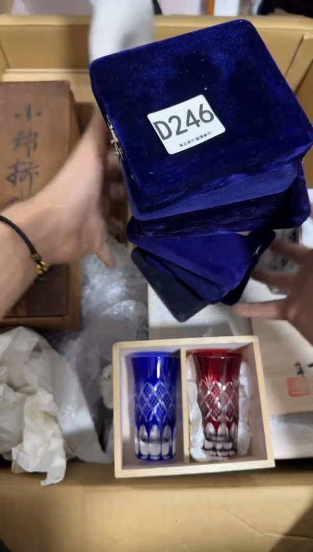 瓷片A****哒246 中古商品，谨慎购买