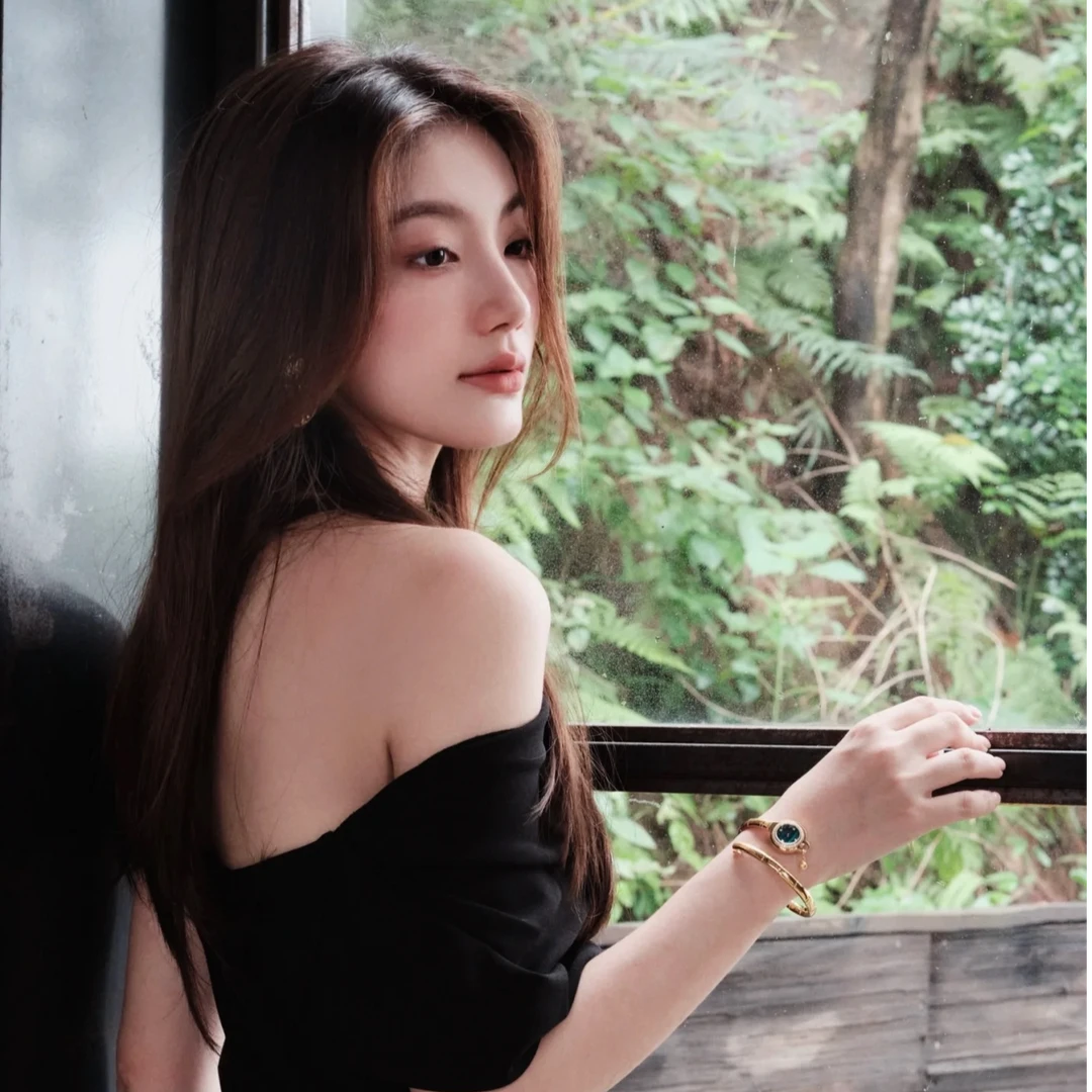 2025新款网红香老师单肩斜挎高级感女包03