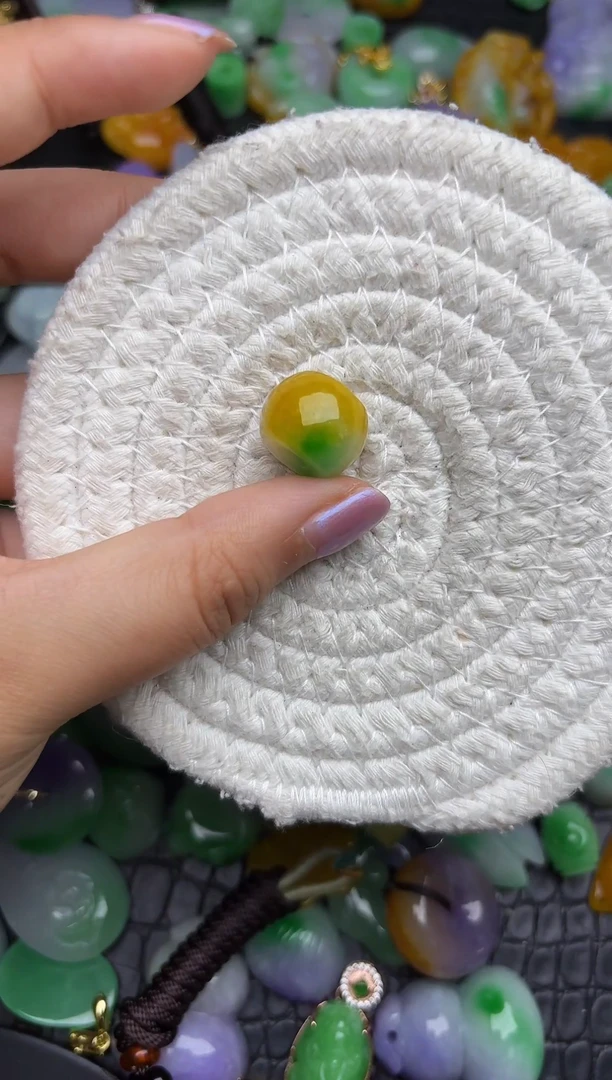 颈饰未镶嵌翡翠缅甸翡翠吊坠