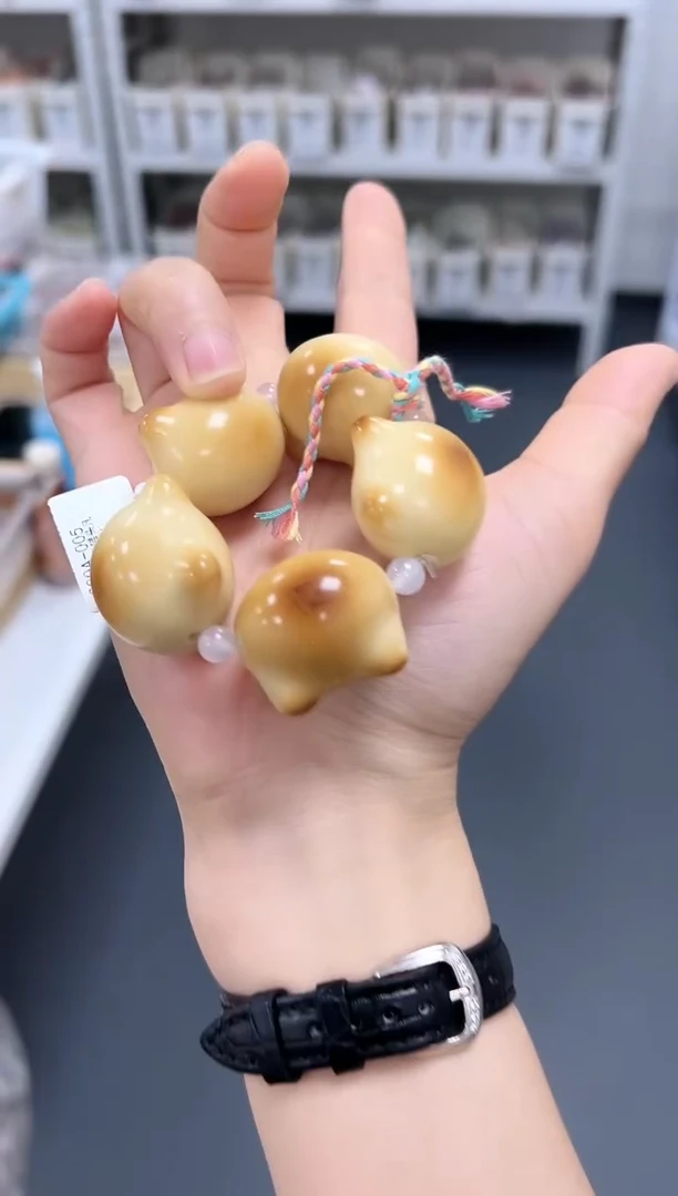 吊坠菩提根/象牙果F30YQC918000A-005