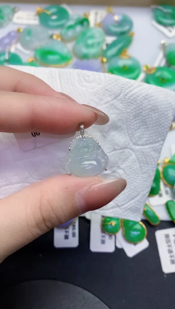 颈饰18K金镶嵌翡翠缅甸天然翡翠A货