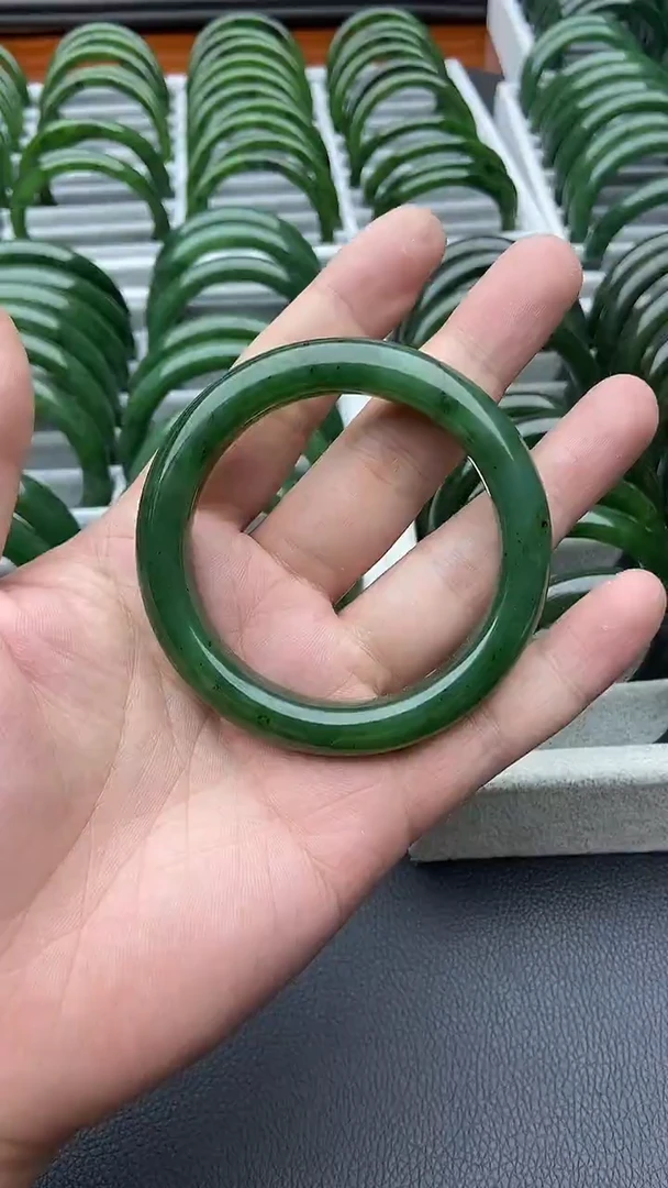 未镶嵌手镯和田玉（碧玉）27-56.6