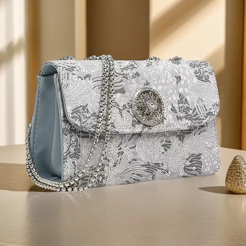 刺绣斜挎包女包包2025新款潮高级感时尚单肩斜挎包复古简约小方包