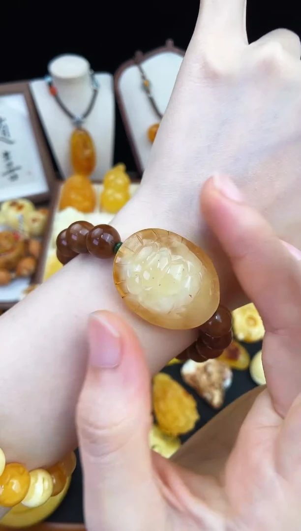 琥珀未镶嵌珠宝奇石柒月