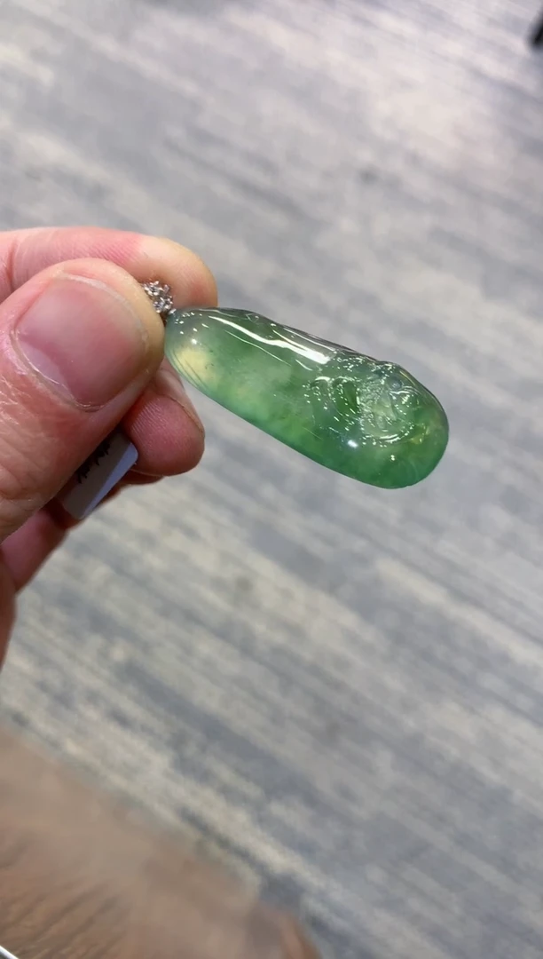 颈饰未镶嵌翡翠天然A货翡翠