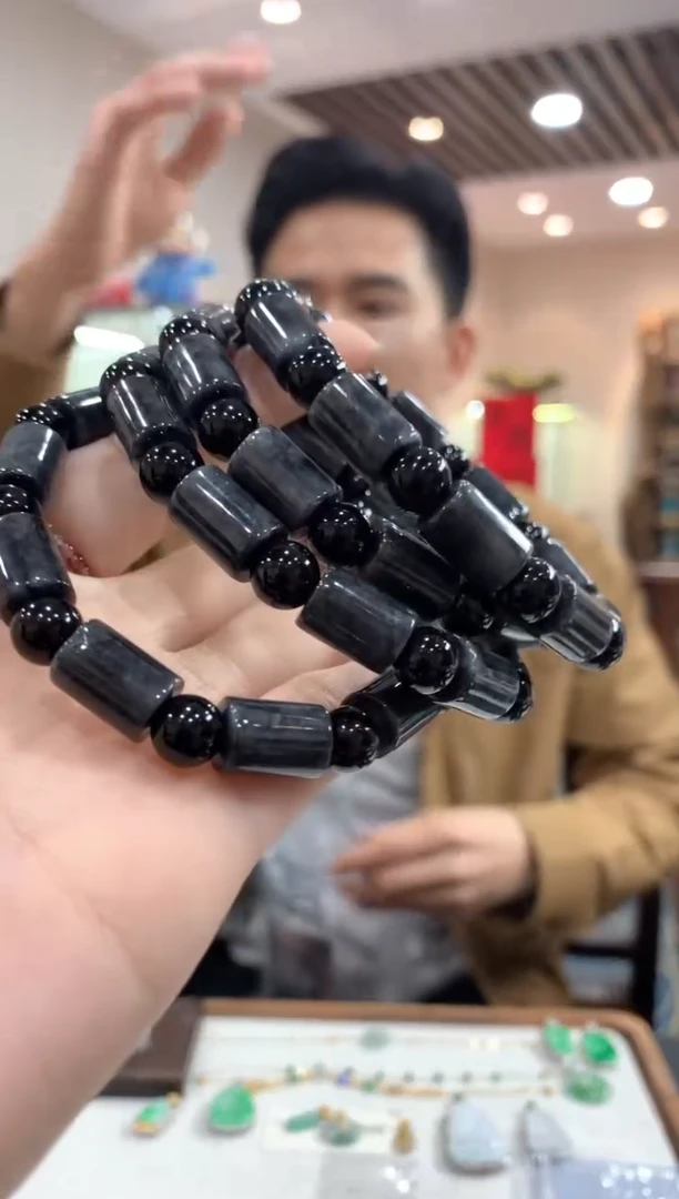 【闪购商品】翡翠手串未镶嵌手串多样性发货1件