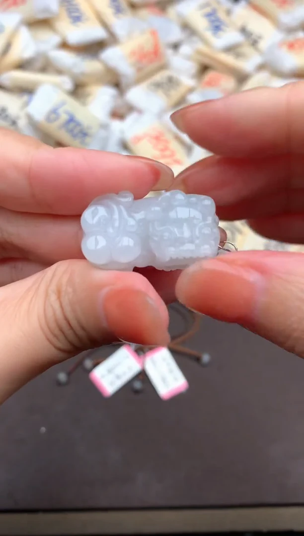 未镶嵌挂件翡翠一