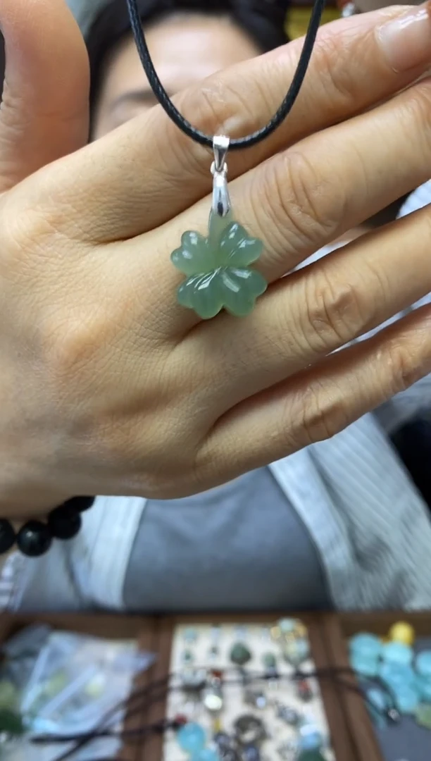 岫玉银S925镶嵌吊坠多样性发货其中发一