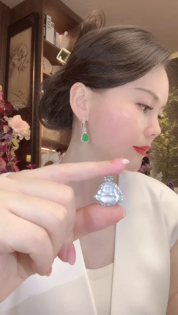 吊坠(不含链)18K金镶嵌翡翠A55