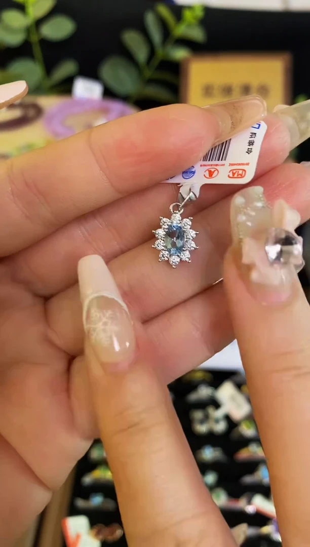 【闪购商品】海蓝宝石颈饰银S925镶嵌吊坠