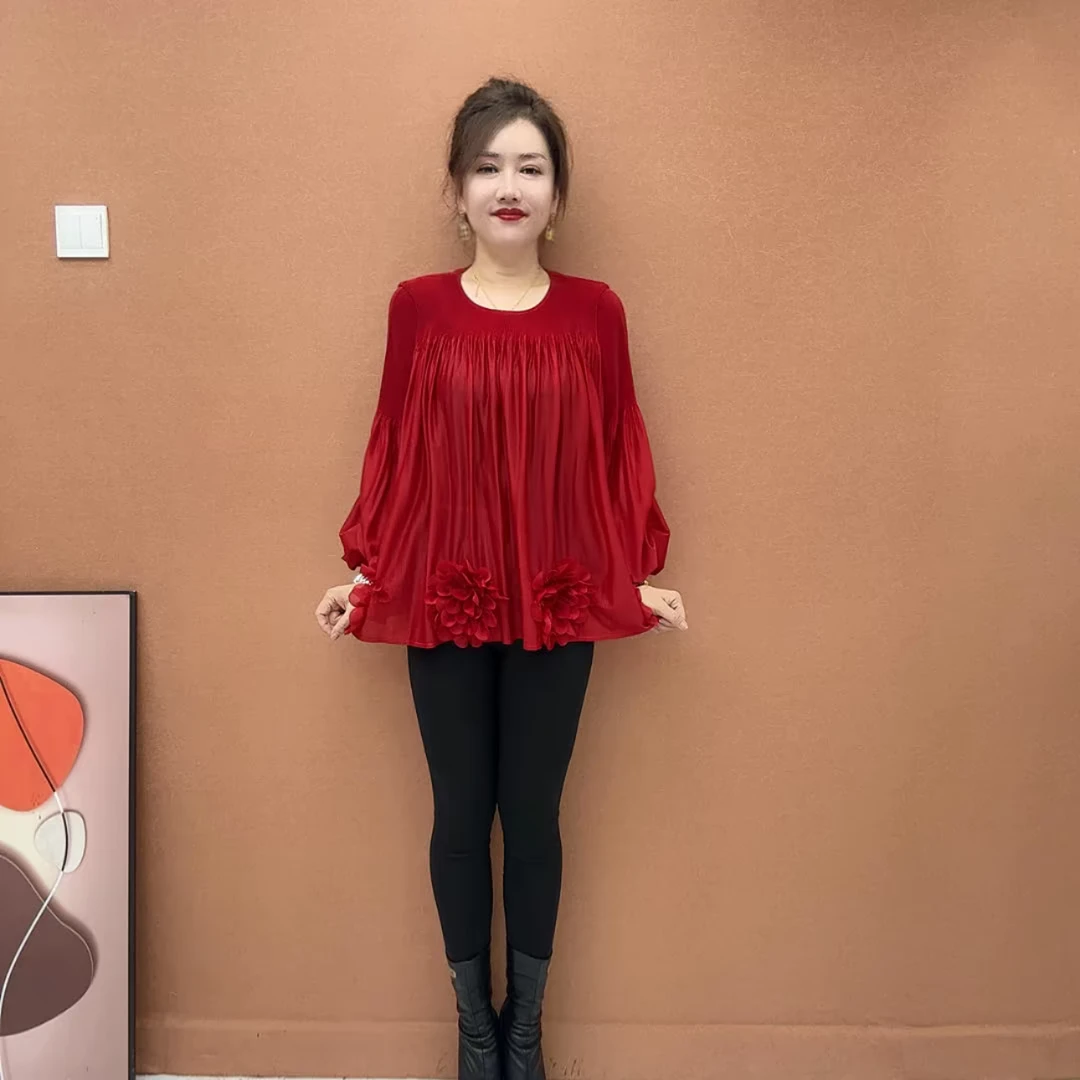 2025新年款圆领褶皱立体花朵雪纺衫法式高档减龄宽松内搭洋气女装