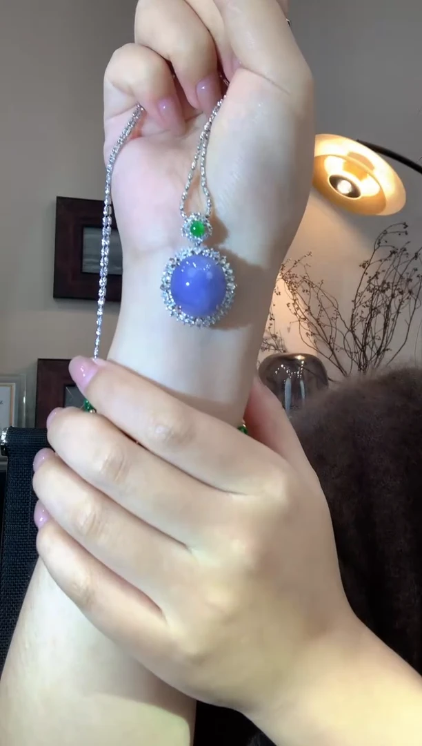 吊坠(不含链)18K金镶嵌翡翠小****️吊坠