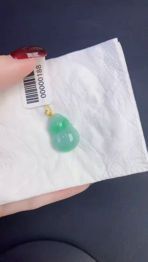 颈饰18K金镶嵌翡翠缅甸天然翡翠a货