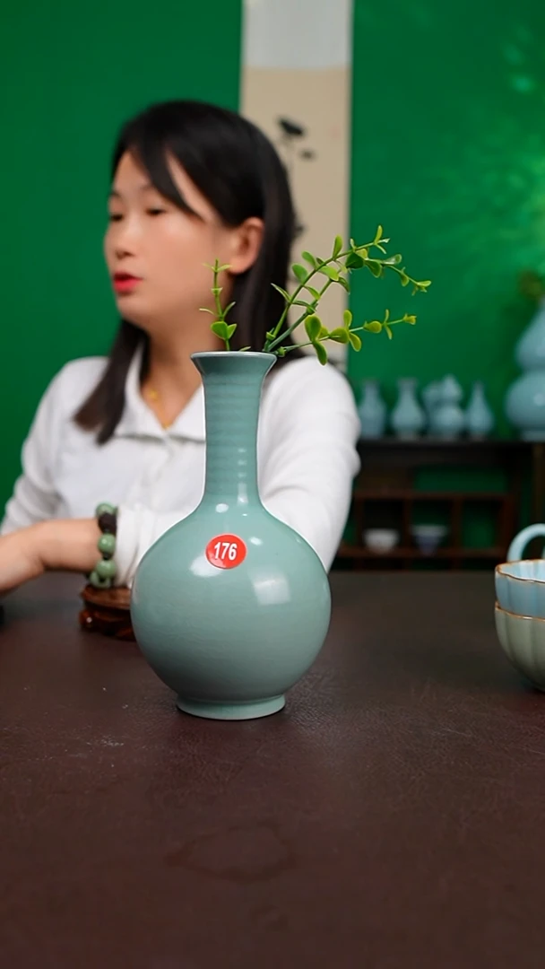 仿古支钉瓶不完美176号 简装
