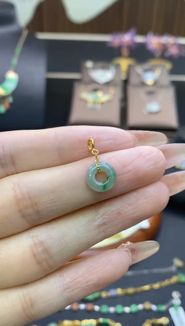 【闪购商品】翡翠颈饰18K金镶嵌净货11830