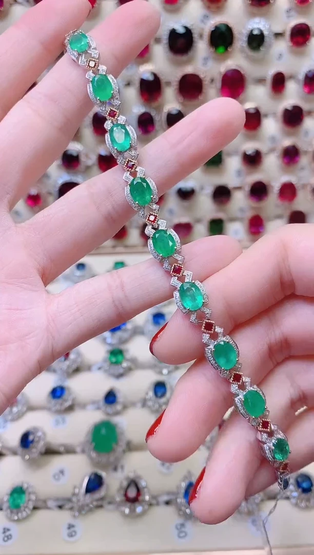 18K金镶嵌手链祖母绿1