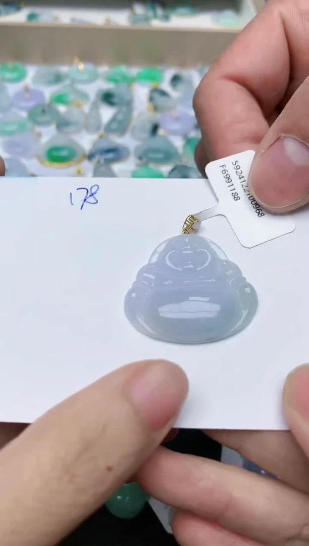 【闪购商品】翡翠颈饰18K金镶嵌天然翡翠A货