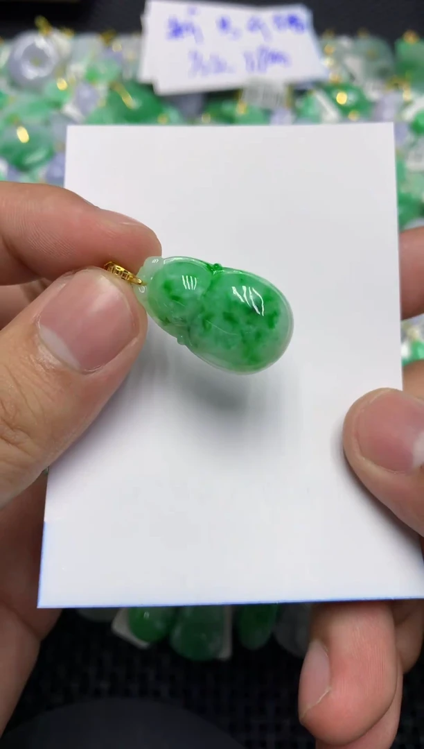 颈饰未镶嵌翡翠天然缅甸翡翠A货